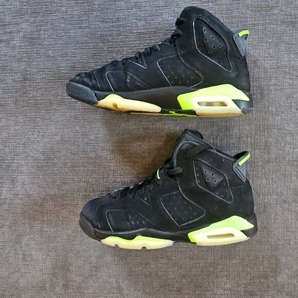 Nike Air Jordan Women's Electric Green 6 Retro Shoes Size 8.5 - Picture 6 of 15